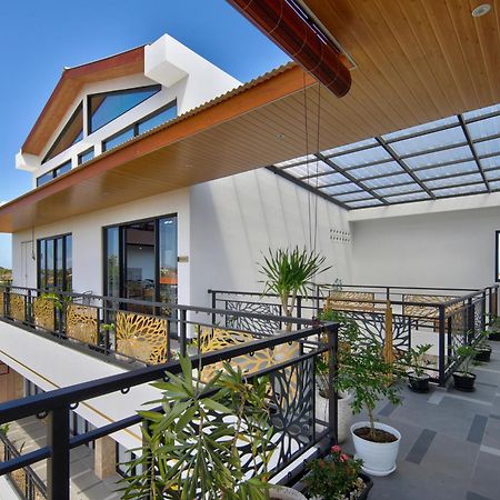 Amandaya Canggu エクステリア 写真